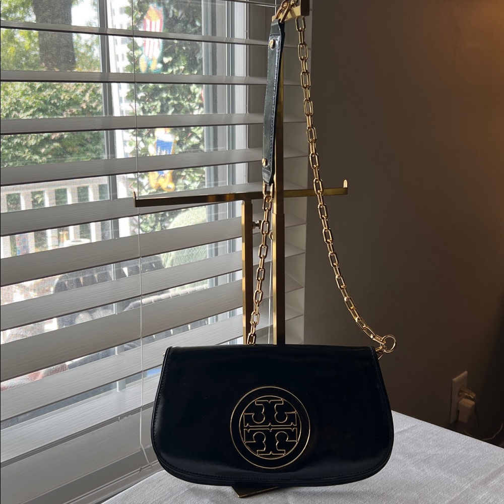 Authentic Tory Burch Black Leather Shoulder Bag with Gold Chain Strap.